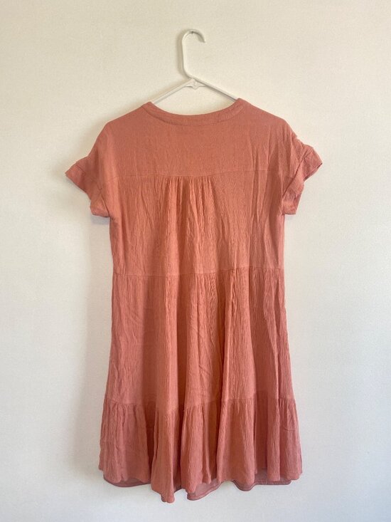 Mikarose Women's Size M Dusty Rose Short-Sleeve Tiered Midi Dress 100% Rayon - Picture 6 of 7